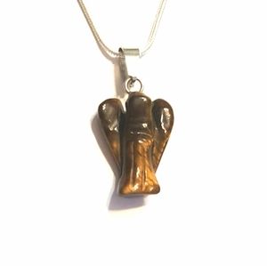NWOT 18" Brown angel shaped stone necklace.